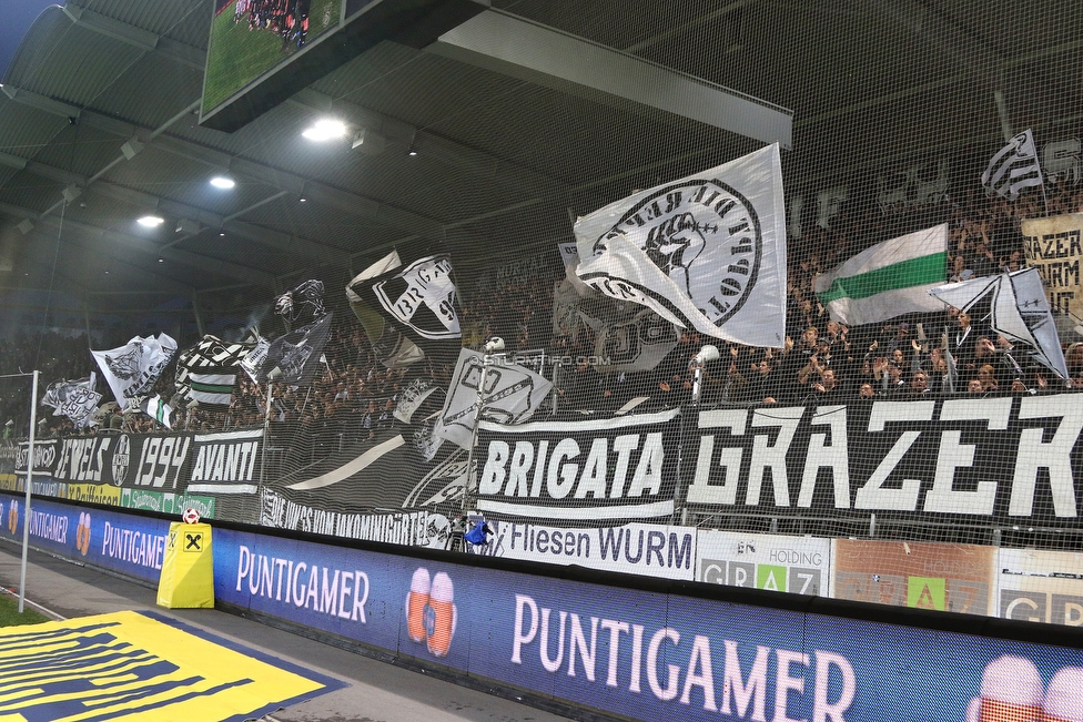 Sturm Graz - Innsbruck
Oesterreichische Fussball Bundesliga, 13. Runde, SK Sturm Graz - FC Wacker Innsbruck, Stadion Liebenau Graz, 03.11.2018. 

Foto zeigt Fans von Sturm
