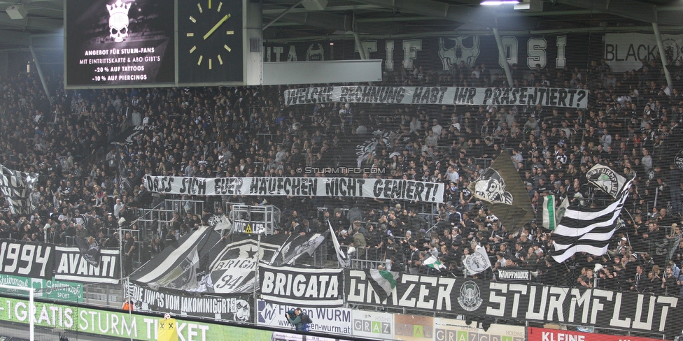 Sturm Graz - Innsbruck
Oesterreichische Fussball Bundesliga, 13. Runde, SK Sturm Graz - FC Wacker Innsbruck, Stadion Liebenau Graz, 03.11.2018. 

Foto zeigt Fans von Sturm mit einem Spruchband
