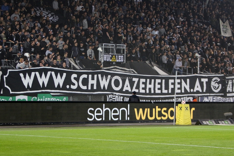 Sturm Graz - Innsbruck
Oesterreichische Fussball Bundesliga, 13. Runde, SK Sturm Graz - FC Wacker Innsbruck, Stadion Liebenau Graz, 03.11.2018. 

Foto zeigt Fans von Sturm mit einem Spruchband
