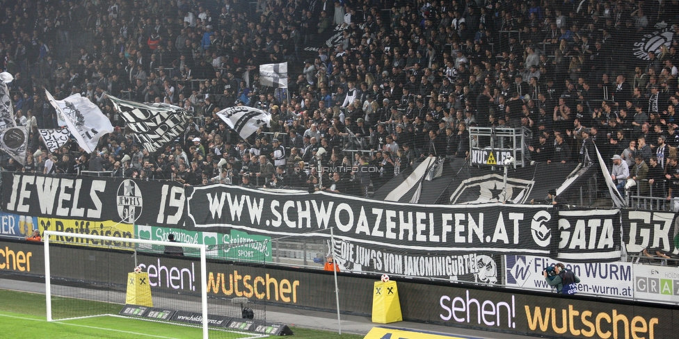 Sturm Graz - Innsbruck
Oesterreichische Fussball Bundesliga, 13. Runde, SK Sturm Graz - FC Wacker Innsbruck, Stadion Liebenau Graz, 03.11.2018. 

Foto zeigt Fans von Sturm mit einem Spruchband
