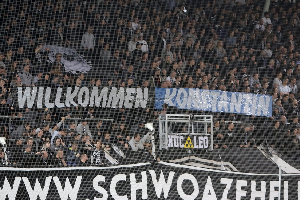 Sturm Graz - Innsbruck
Oesterreichische Fussball Bundesliga, 13. Runde, SK Sturm Graz - FC Wacker Innsbruck, Stadion Liebenau Graz, 03.11.2018. 

Foto zeigt Fans von Sturm mit einem Spruchband
