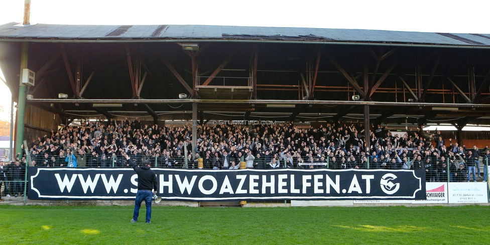 Sturm Graz - St. Poelten
Oesterreichische Fussball Bundesliga, 14. Runde, SK Sturm Graz - FC Wacker Innsbruck, Stadion Liebenau Graz, 10.11.2018. 

Foto zeigt Fans von Sturm mit einem Spruchband
