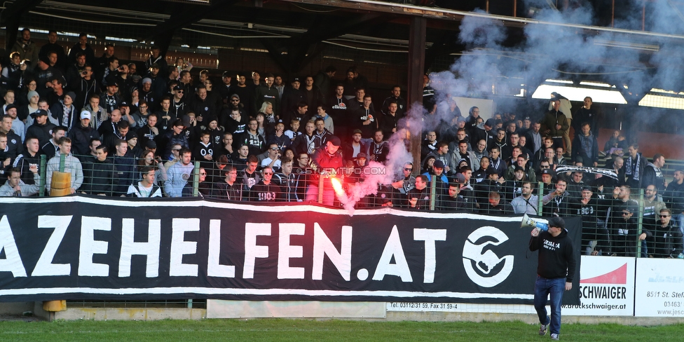 Sturm Graz - St. Poelten
Oesterreichische Fussball Bundesliga, 14. Runde, SK Sturm Graz - FC Wacker Innsbruck, Stadion Liebenau Graz, 10.11.2018. 

Foto zeigt Fans von Sturm mit einem Spruchband
