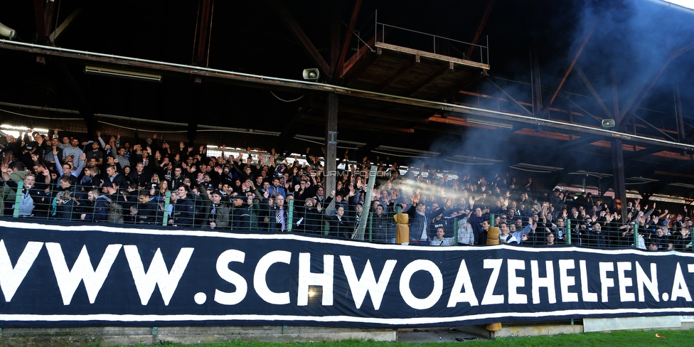 Sturm Graz - St. Poelten
Oesterreichische Fussball Bundesliga, 14. Runde, SK Sturm Graz - FC Wacker Innsbruck, Stadion Liebenau Graz, 10.11.2018. 

Foto zeigt Fans von Sturm mit einem Spruchband
