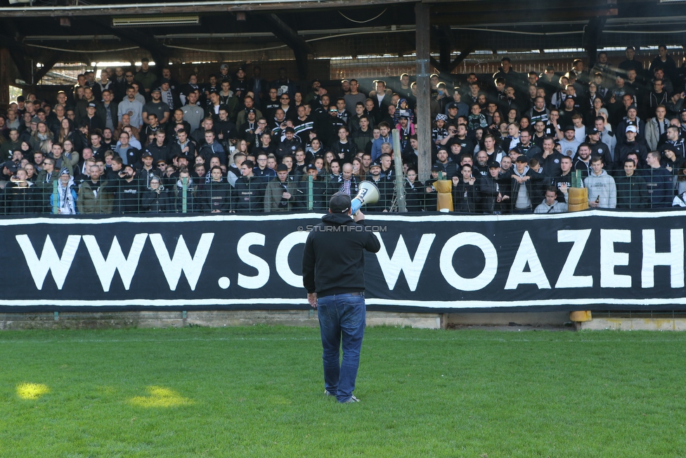 Sturm Graz - St. Poelten
Oesterreichische Fussball Bundesliga, 14. Runde, SK Sturm Graz - FC Wacker Innsbruck, Stadion Liebenau Graz, 10.11.2018. 

Foto zeigt Fans von Sturm mit einem Spruchband
