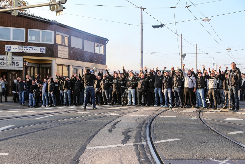 Sturm Graz - St. Poelten
Oesterreichische Fussball Bundesliga, 14. Runde, SK Sturm Graz - FC Wacker Innsbruck, Stadion Liebenau Graz, 10.11.2018. 

Foto zeigt Fans von Sturm beim Corteo
