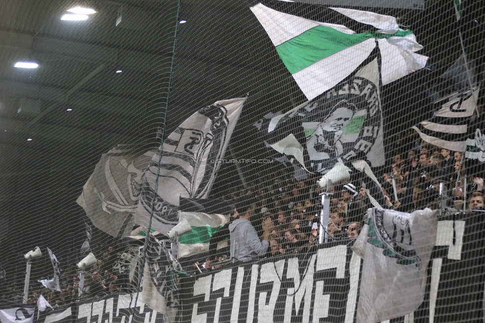 Sturm Graz - St. Poelten
Oesterreichische Fussball Bundesliga, 14. Runde, SK Sturm Graz - FC Wacker Innsbruck, Stadion Liebenau Graz, 10.11.2018. 

Foto zeigt Fans von Sturm
