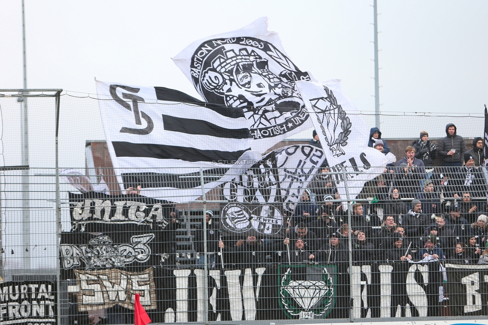 Altach - Sturm Graz
Oesterreichische Fussball Bundesliga, 15. Runde, SCR Altach - SK Sturm Graz, Stadion Schnabelholz Altach, 25.11.2018. 

Foto zeigt Fans von Sturm
