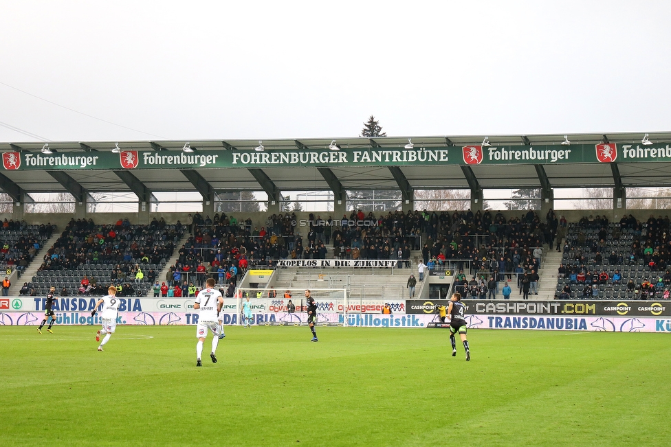 Altach - Sturm Graz
Oesterreichische Fussball Bundesliga, 15. Runde, SCR Altach - SK Sturm Graz, Stadion Schnabelholz Altach, 25.11.2018. 

Foto zeigt Fans von Altach mit einem Spruchband
Schlüsselwörter: protest