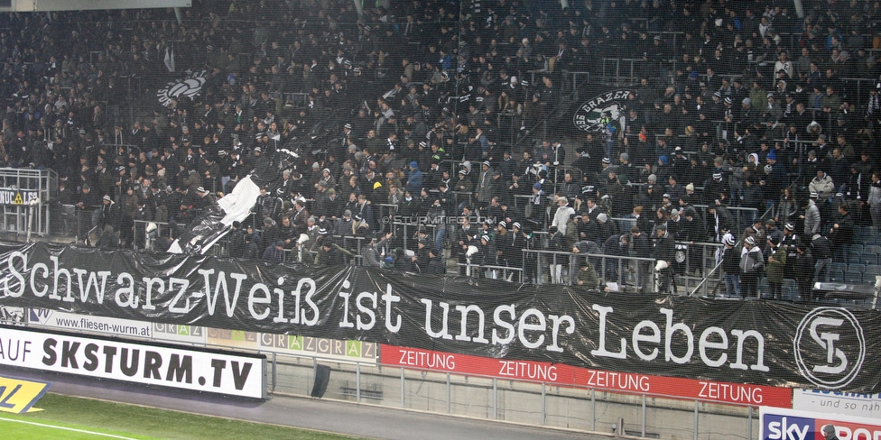 Sturm Graz - Wolfsberg
Oesterreichische Fussball Bundesliga, 16. Runde, SK Sturm Graz - Wolfsberger AC, Stadion Liebenau Graz, 02.12.2018. 

Foto zeigt Fans von Sturm mit einer Choreografie
