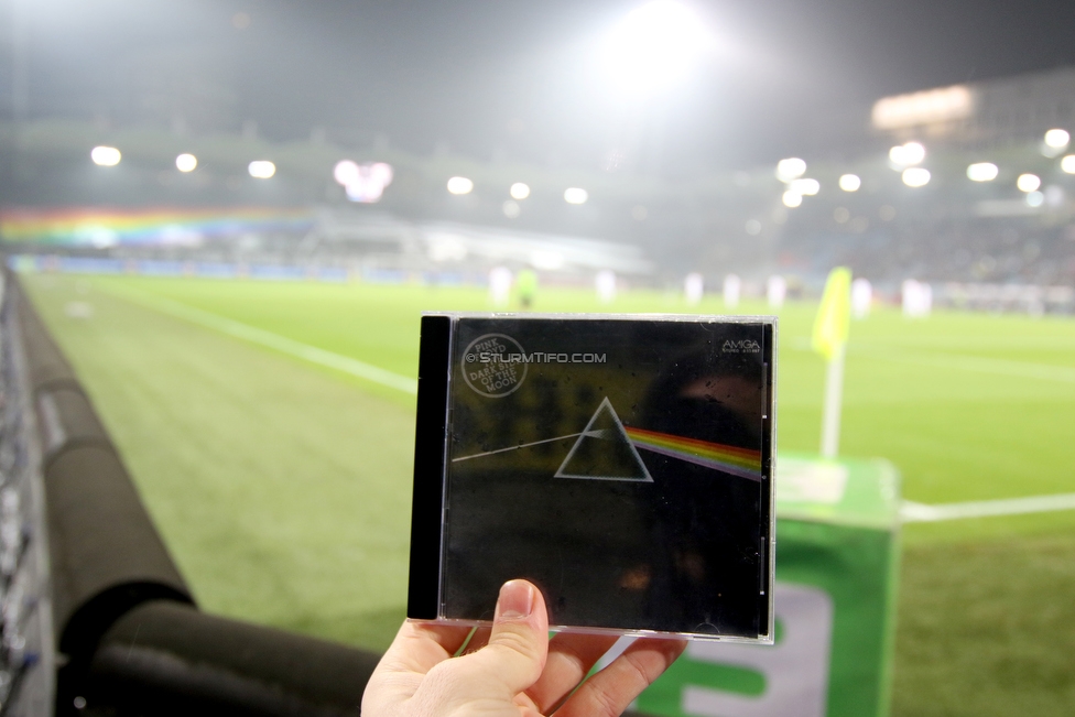 Sturm Graz - Wolfsberg
Oesterreichische Fussball Bundesliga, 16. Runde, SK Sturm Graz - Wolfsberger AC, Stadion Liebenau Graz, 02.12.2018. 

Foto zeigt Fans von Sturm mit einer Choreografie
