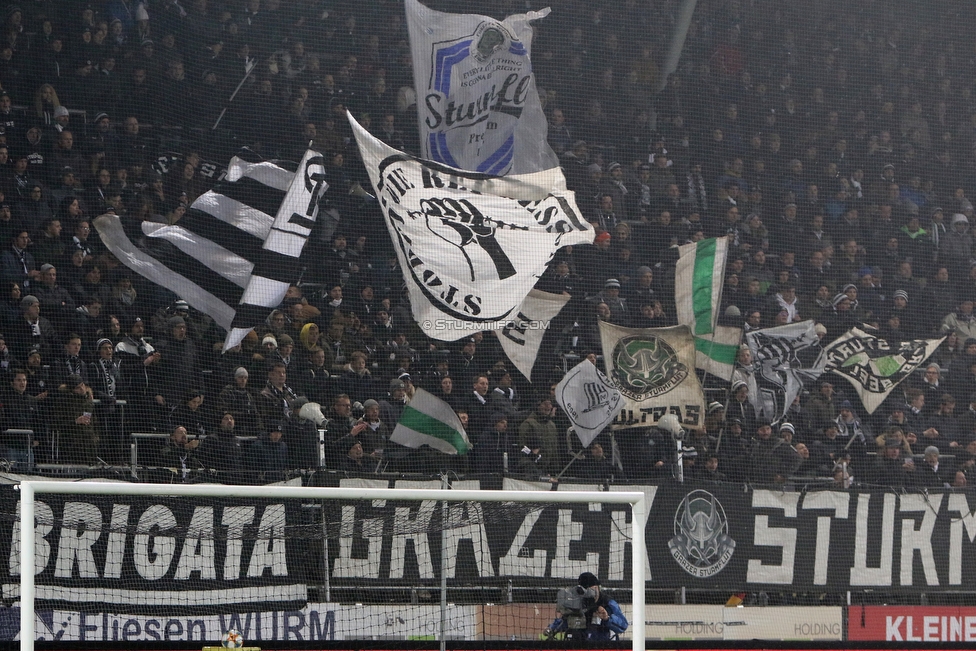 Sturm Graz - Wolfsberg
Oesterreichische Fussball Bundesliga, 16. Runde, SK Sturm Graz - Wolfsberger AC, Stadion Liebenau Graz, 02.12.2018. 

Foto zeigt Fans von Sturm
