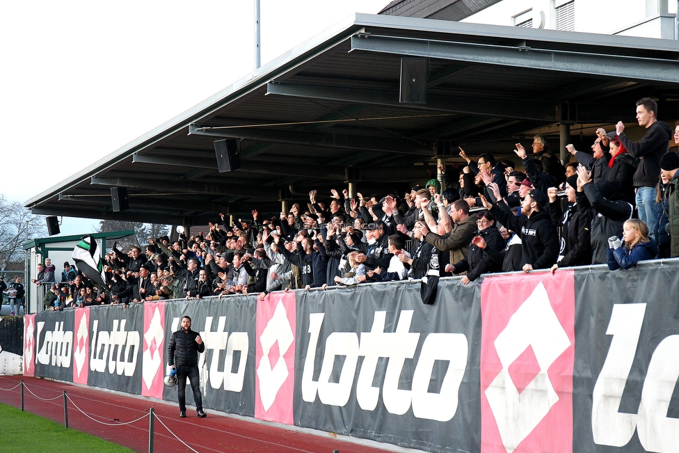 Vorbereichte Rapid Wien - Sturm Graz
Oesterreichische Fussball Bundesliga, 17. Runde, Vorberichte SK Rapid Wien - SK Sturm Graz, Trainingszentrum Messendorf, 08.12.2018. 

Foto zeigt Fans von Sturm
