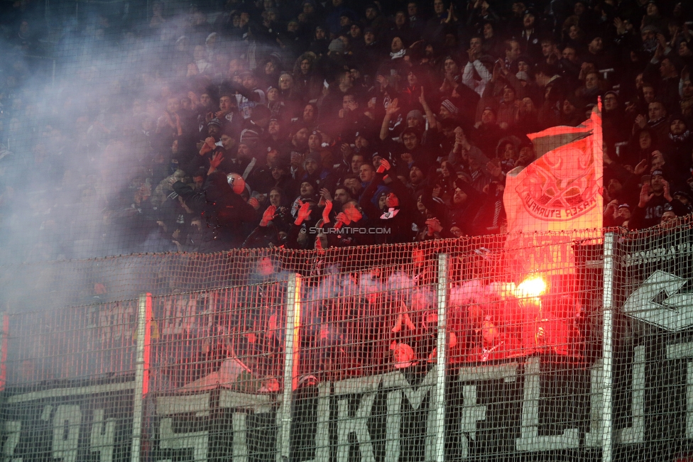 Rapid Wien - Sturm Graz
Oesterreichische Fussball Bundesliga, 17. Runde, SK Rapid Wien - SK Sturm Graz, Weststadion Wien, 09.12.2018. 

Foto zeigt Fans von Sturm
Schlüsselwörter: pyrotechnik