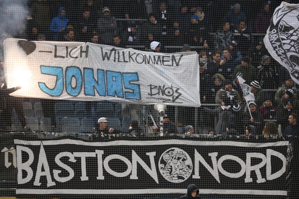 Sturm Graz - Admira Wacker
Oesterreichische Fussball Bundesliga, 18. Runde, SK Sturm Graz - FC Admira Wacker Moedling, Stadion Liebenau Graz, 15.12.2018. 

Foto zeigt Fans von Sturm mit einem Spruchband
