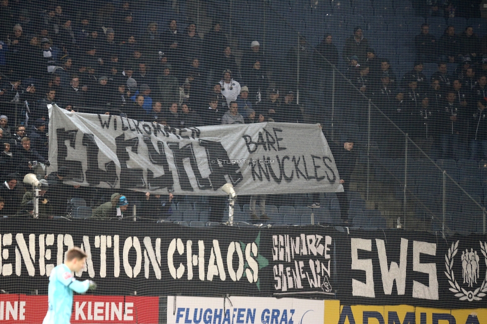 Sturm Graz - Admira Wacker
Oesterreichische Fussball Bundesliga, 18. Runde, SK Sturm Graz - FC Admira Wacker Moedling, Stadion Liebenau Graz, 15.12.2018. 

Foto zeigt Fans von Sturm mit einem Spruchband
