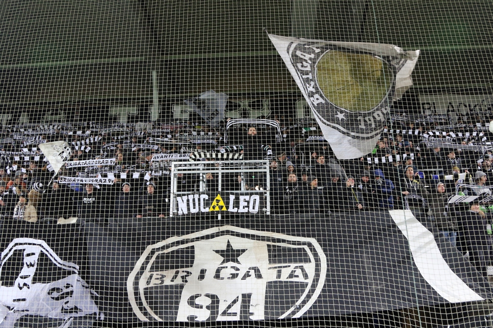 Sturm Graz - Admira Wacker
Oesterreichische Fussball Bundesliga, 18. Runde, SK Sturm Graz - FC Admira Wacker Moedling, Stadion Liebenau Graz, 15.12.2018. 

Foto zeigt Fans von Sturm
