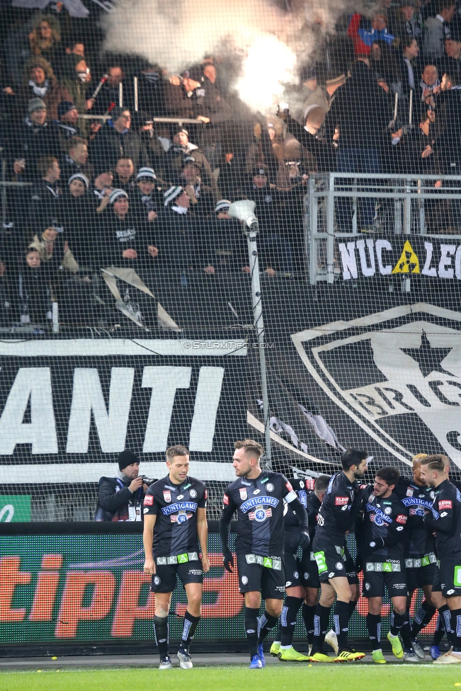 Sturm Graz - Admira Wacker
Oesterreichische Fussball Bundesliga, 18. Runde, SK Sturm Graz - FC Admira Wacker Moedling, Stadion Liebenau Graz, 15.12.2018. 

Foto zeigt Thomas Schrammel (Sturm), Lukas Spendlhofer (Sturm), Dario Maresic (Sturm), Anastasios Avlonitis (Sturm), Otar Kiteishvili (Sturm), Emeka Friday Eze (Sturm) und Peter Zulj (Sturm)
Schlüsselwörter: pyrotechnik torjubel