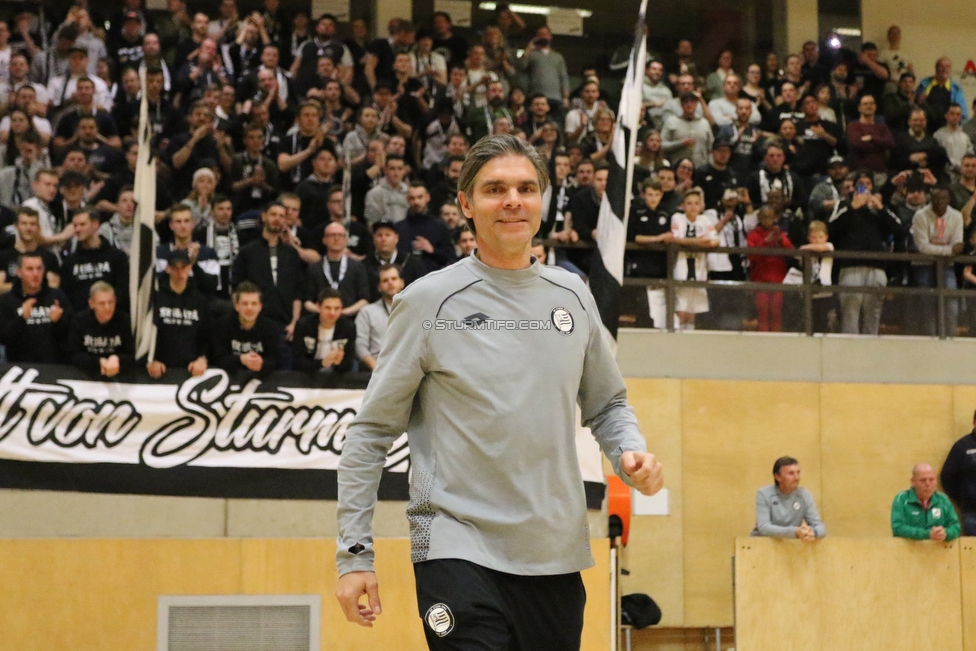 9. Sturm Nachwuchscup
SK Sturm Graz Nachwuchscup, ASVOE Halle Graz, 05.01.2019.

Foto zeigt die Legendenmannschaft von Sturm mit Gilbert Prilasnig (Jugendleiter Sturm)
