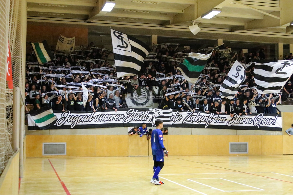 9. Sturm Nachwuchscup
SK Sturm Graz Nachwuchscup, ASVOE Halle Graz, 05.01.2019.

Foto zeigt Fans von Sturm und Spieler
