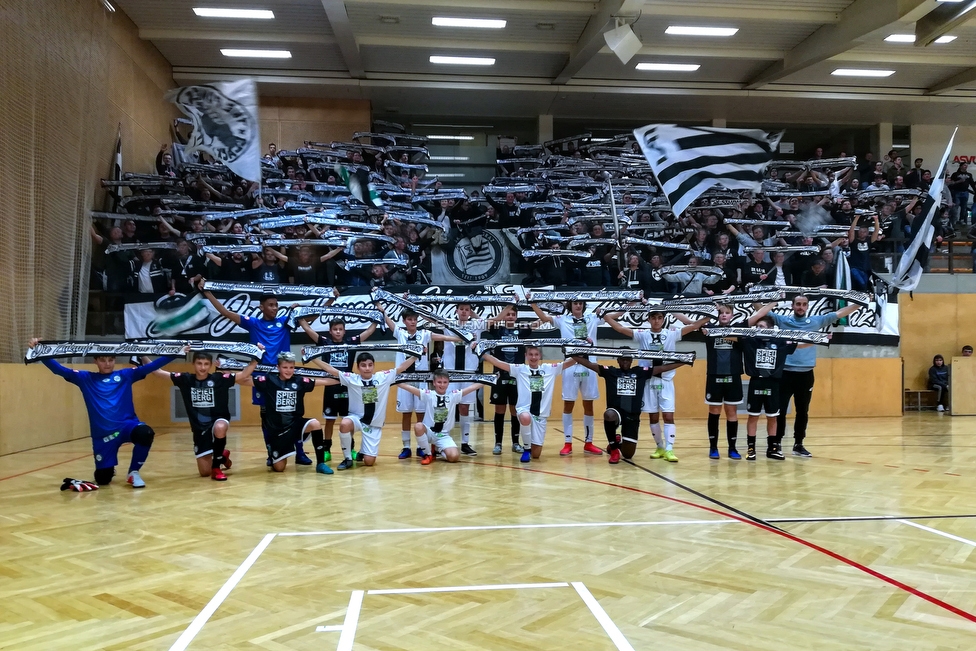 9. Sturm Nachwuchscup
SK Sturm Graz Nachwuchscup, ASVOE Halle Graz, 05.01.2019.

Foto zeigt Spieler von Sturm und Fans von Sturm
