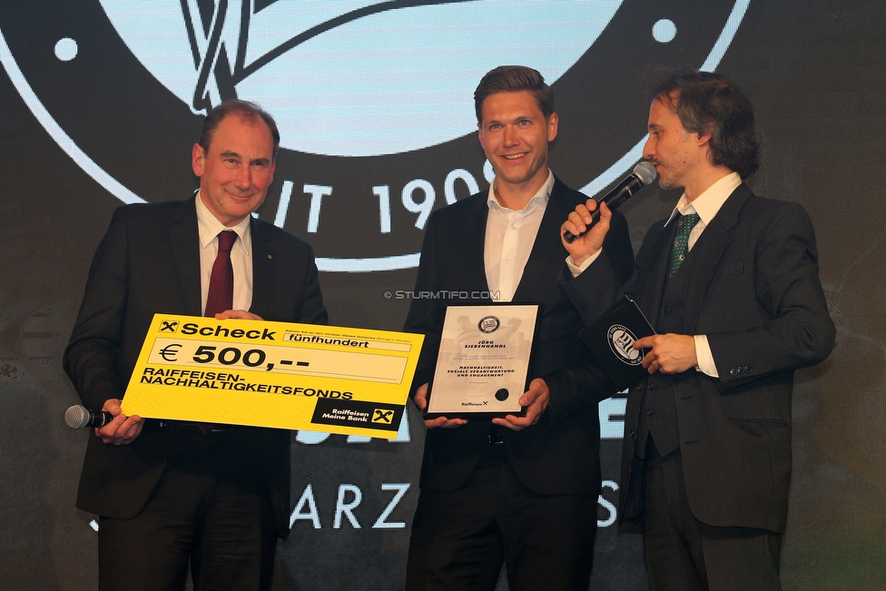 110 Jahre Gala Sturm
110 Jahre SK Sturm Graz Gala, Seifenfabrik Graz, 17.01.2019.

Foto zeigt Martin Schaller (Raiffeisen), Joerg Siebenhandl (Sturm) und Michael Ostrowski (Moderator)
