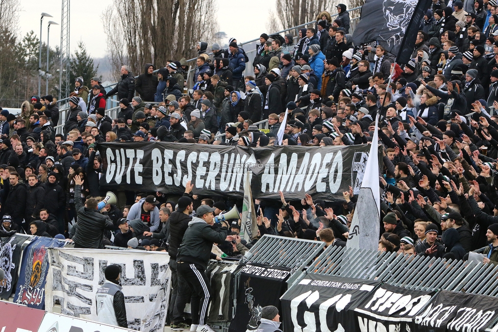 Mattersburg - Sturm Graz
Oesterreichische Fussball Bundesliga, 19. Runde, SV Mattersburg - SK Sturm Graz, Pappelstadion Mattersburg, 24.02.2019. 

Foto zeigt Fans von Sturm mit einem Spruchband
