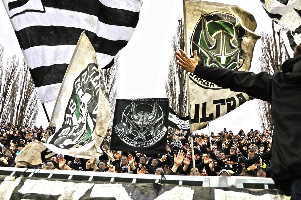 Mattersburg - Sturm Graz
Oesterreichische Fussball Bundesliga, 19. Runde, SV Mattersburg - SK Sturm Graz, Pappelstadion Mattersburg, 24.02.2019. 

Foto zeigt Fans von Sturm
