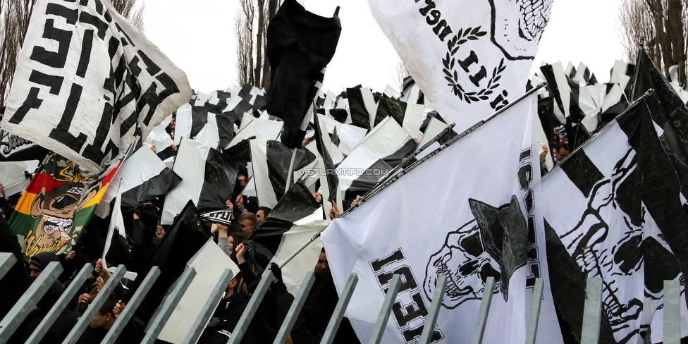 Mattersburg - Sturm Graz
Oesterreichische Fussball Bundesliga, 19. Runde, SV Mattersburg - SK Sturm Graz, Pappelstadion Mattersburg, 24.02.2019. 

Foto zeigt Fans von Sturm
