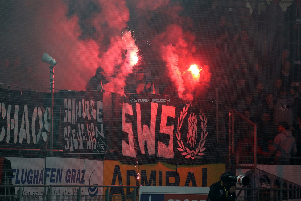 Sturm Graz - Austria Wien
Oesterreichische Fussball Bundesliga, 22. Runde, SK Sturm Graz - FK Austria Wien, Stadion Liebenau Graz, 17.03.2019. 

Foto zeigt Fans von Sturm
Schlüsselwörter: pyrotechnik