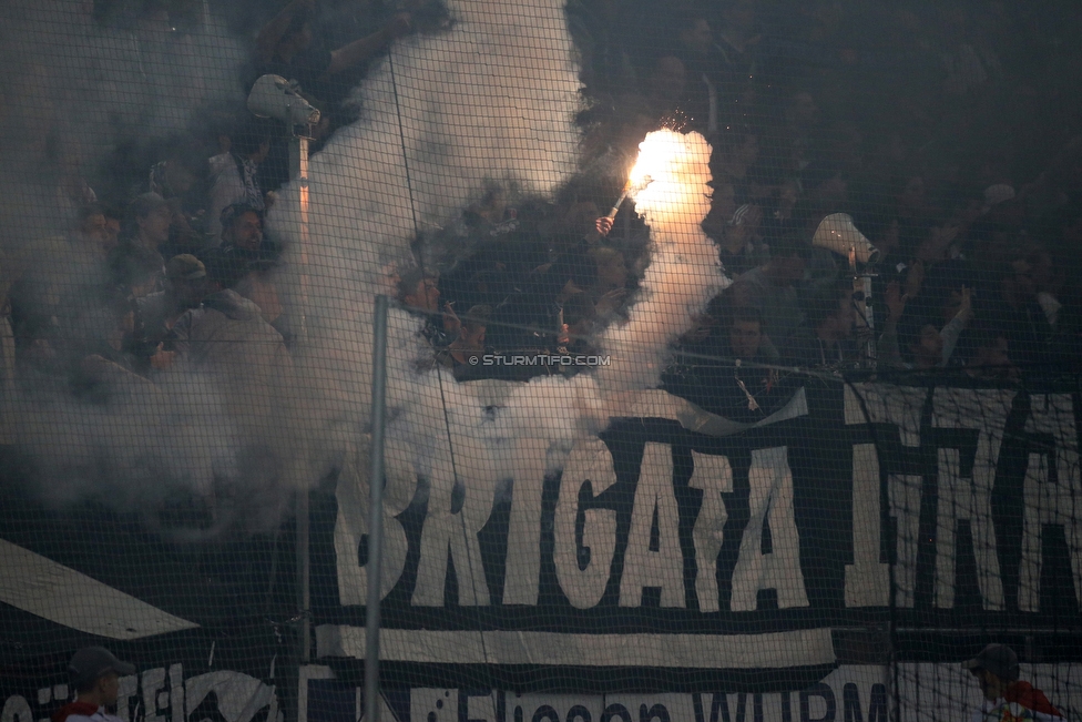 Sturm Graz - Austria Wien
Oesterreichische Fussball Bundesliga, 22. Runde, SK Sturm Graz - FK Austria Wien, Stadion Liebenau Graz, 17.03.2019. 

Foto zeigt Fans von Sturm
Schlüsselwörter: pyrotechnik