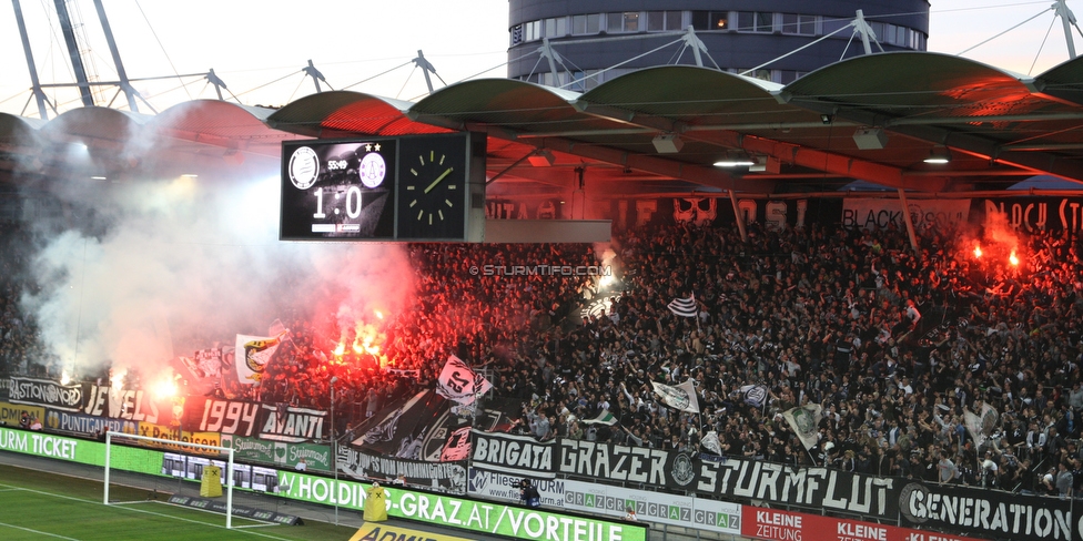 Sturm Graz - Austria Wien
Oesterreichische Fussball Bundesliga, 22. Runde, SK Sturm Graz - FK Austria Wien, Stadion Liebenau Graz, 17.03.2019. 

Foto zeigt Fans von Sturm
Schlüsselwörter: pyrotechnik