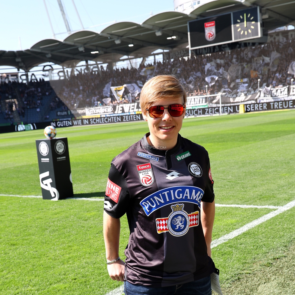 Sturm Graz - St. Poelten
Oesterreichische Fussball Bundesliga, 23. Runde, SK Sturm Graz - SKN St. Poelten, Stadion Liebenau Graz, 31.03.2019. 

Foto zeigt Nicole Schmidhofer (Ski Damen Oesterreich)
