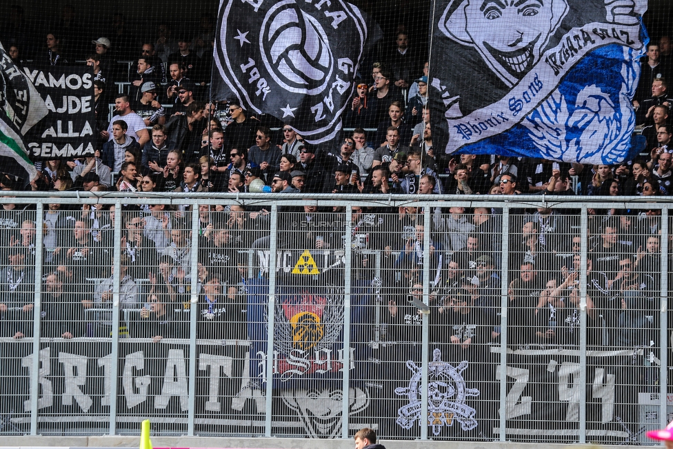 Austria Wien - Sturm Graz
Oesterreichische Fussball Bundesliga, 24. Runde, FK Austria Wien - SK Sturm Graz, Franz Horr Stadion Wien, 07.04.2019. 

Foto zeigt Fans von Sturm
