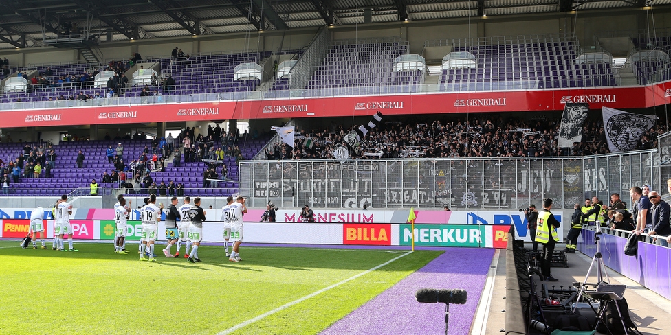 Austria Wien - Sturm Graz
Oesterreichische Fussball Bundesliga, 24. Runde, FK Austria Wien - SK Sturm Graz, Franz Horr Stadion Wien, 07.04.2019. 

Foto zeigt die Mannschaft von Sturm und Fans von Sturm
