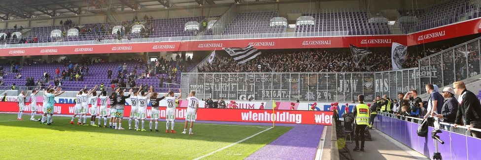 Austria Wien - Sturm Graz
Oesterreichische Fussball Bundesliga, 24. Runde, FK Austria Wien - SK Sturm Graz, Franz Horr Stadion Wien, 07.04.2019. 

Foto zeigt die Mannschaft von Sturm und Fans von Sturm
