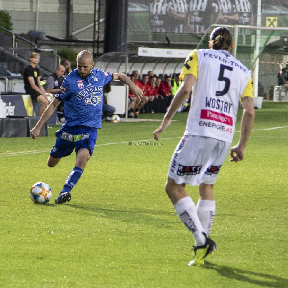 LASK - Sturm Graz
Oesterreichische Fussball Bundesliga, 27. Runde, LASK - SK Sturm Graz, Waldstadion Pasching, 24.04.2019. 

Foto zeigt Fabian Koch (Sturm) und Markus Wostry (LASK)
