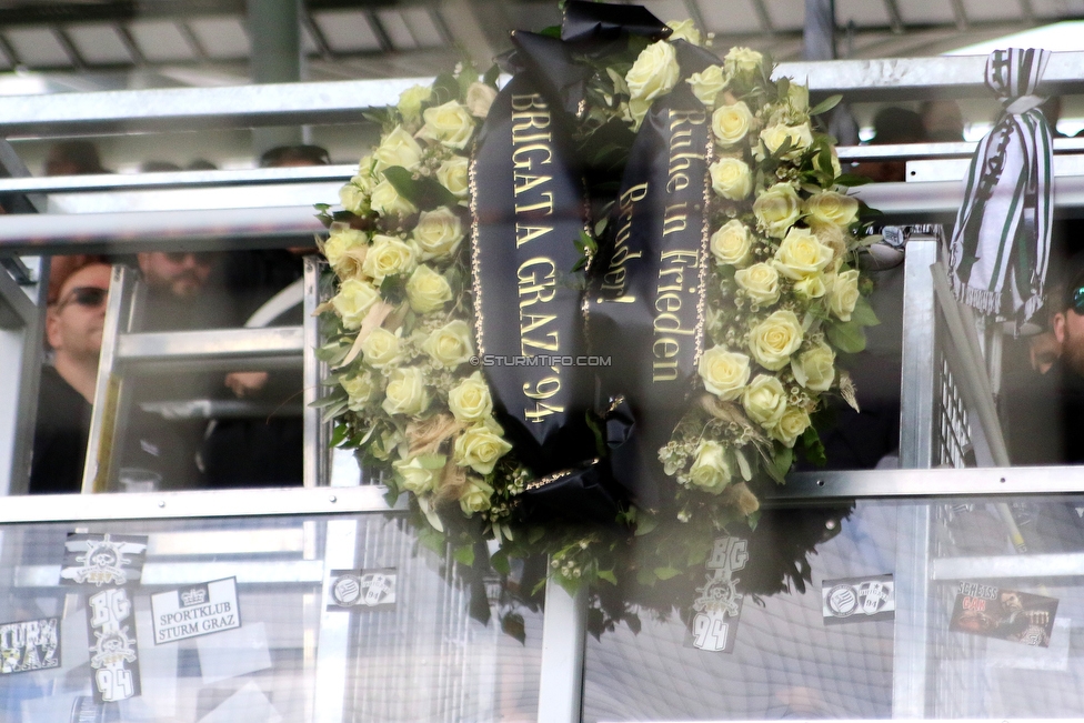 Sturm Graz - LASK
Oesterreichische Fussball Bundesliga, 28. Runde, SK Sturm Graz - LASK, Stadion Liebenau Graz, 28.04.2019. 

Foto zeigt einen Kranz
