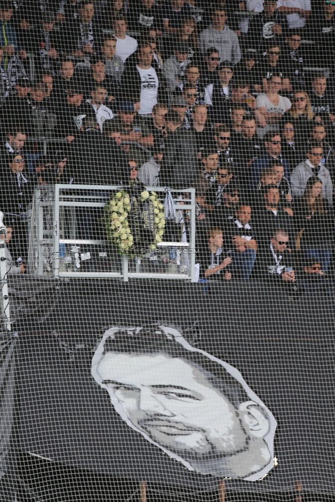 Sturm Graz - LASK
Oesterreichische Fussball Bundesliga, 28. Runde, SK Sturm Graz - LASK, Stadion Liebenau Graz, 28.04.2019. 

Foto zeigt den Trauerflor der Nordkurve
