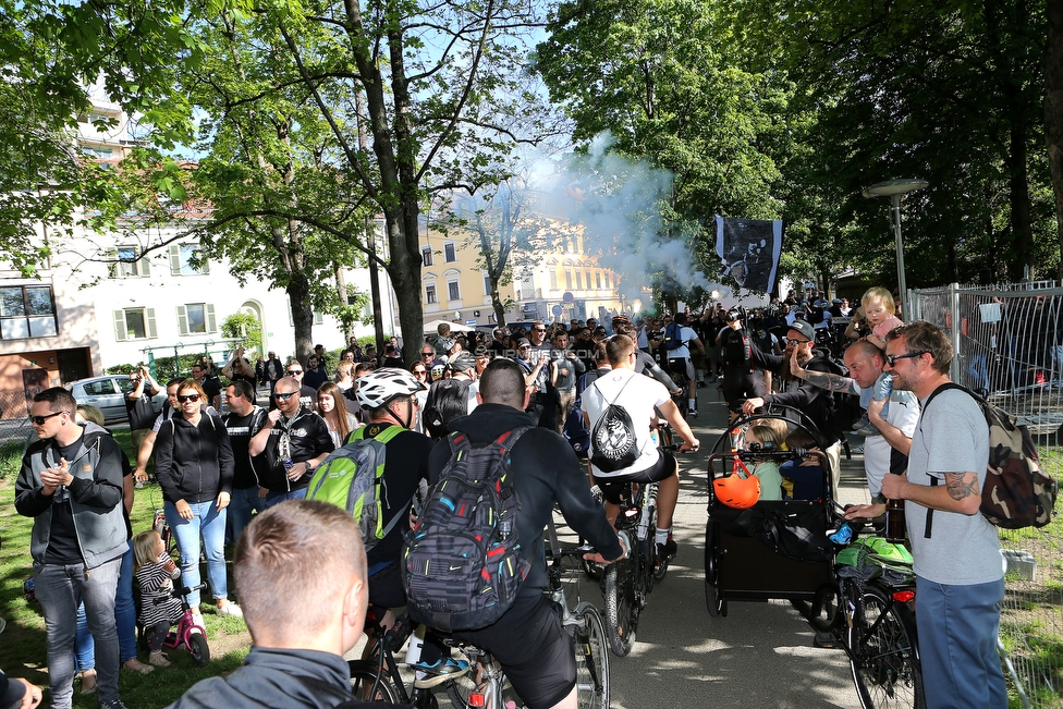 110 Jahre Sturm
110 Jahre SK Sturm Graz, Augarten Graz, 01.05.2019.

Foto zeigt Teilnehmer der Radtour
