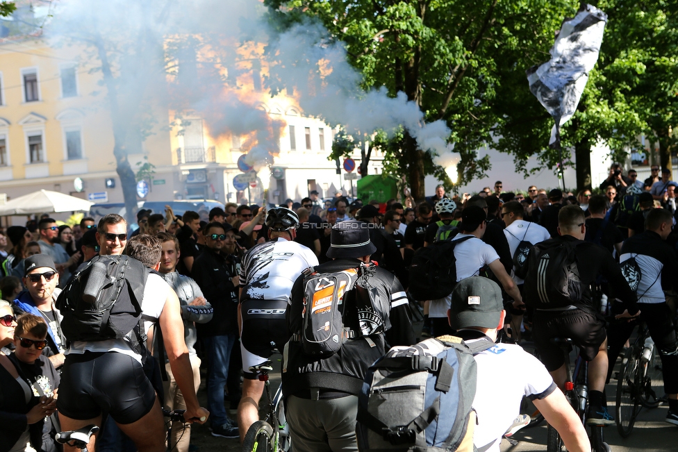 110 Jahre Sturm
110 Jahre SK Sturm Graz, Augarten Graz, 01.05.2019.

Foto zeigt Teilnehmer der Radtour
