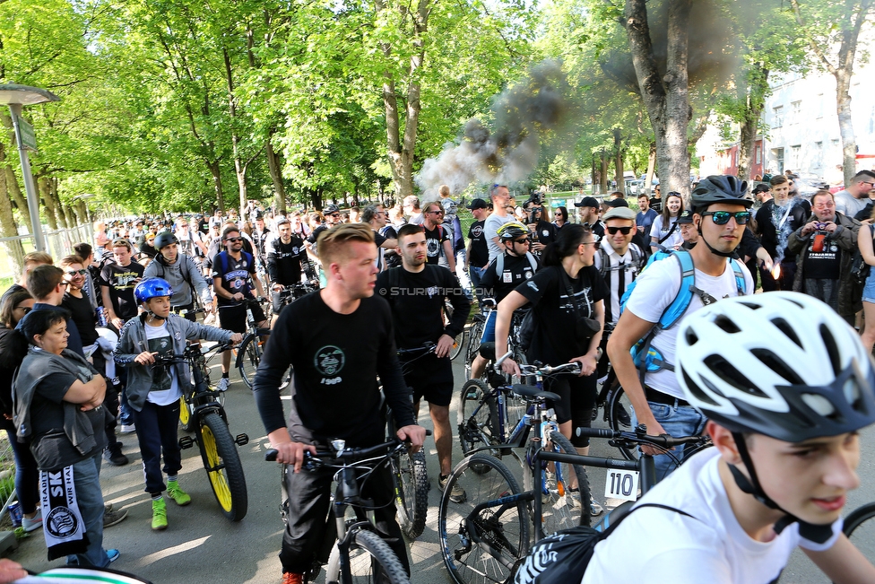 110 Jahre Sturm
110 Jahre SK Sturm Graz, Augarten Graz, 01.05.2019.

Foto zeigt Teilnehmer der Radtour
