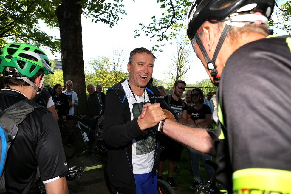 110 Jahre Sturm
110 Jahre SK Sturm Graz, Augarten Graz, 01.05.2019.

Foto zeigt Christian Jauk (Praesident Sturm) und Teilnehmer der Radtour
