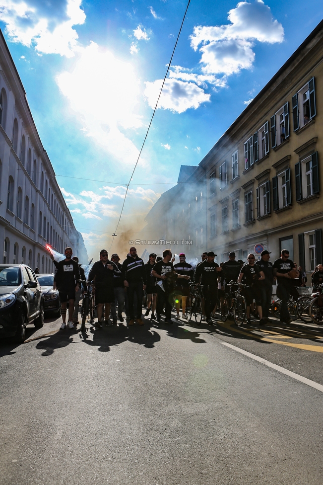 110 Jahre Sturm
110 Jahre SK Sturm Graz, Augarten Graz, 01.05.2019.

Foto zeigt Fans von Sturm beim Corteo
