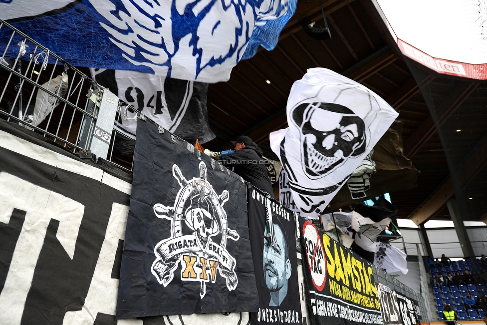 St. Poelten - Sturm Graz
Oesterreichische Fussball Bundesliga, 29. Runde, SKN St. Poelten - SK Sturm Graz, Arena St. Poelten, 05.05.2019. 

Foto zeigt Fans von Sturm
