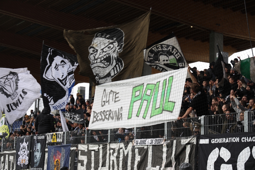 St. Poelten - Sturm Graz
Oesterreichische Fussball Bundesliga, 29. Runde, SKN St. Poelten - SK Sturm Graz, Arena St. Poelten, 05.05.2019. 

Foto zeigt Fans von Sturm mit einem Spruchband
