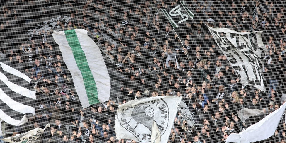 Sturm Graz - Austria Wien
Oesterreichische Fussball Bundesliga, 30. Runde, SK Sturm Graz - FK Austria Wien, Stadion Liebenau Graz, 12.05.2019. 

Foto zeigt Fans von Sturm
