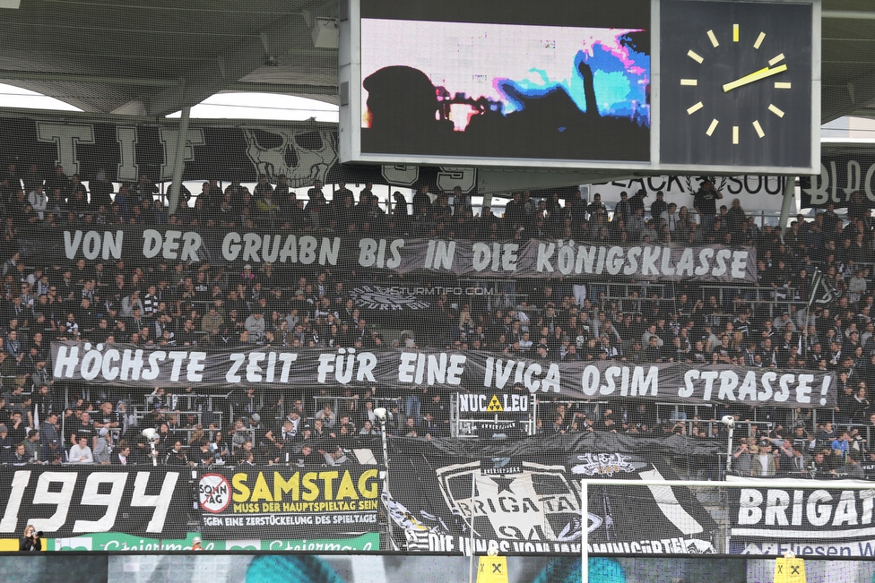 Sturm Graz - Austria Wien
Oesterreichische Fussball Bundesliga, 30. Runde, SK Sturm Graz - FK Austria Wien, Stadion Liebenau Graz, 12.05.2019. 

Foto zeigt Fans von Sturm mit einem Spruchband
