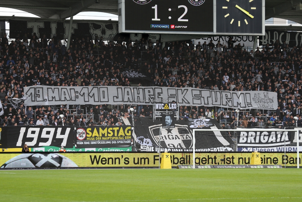 Sturm Graz - Austria Wien
Oesterreichische Fussball Bundesliga, 30. Runde, SK Sturm Graz - FK Austria Wien, Stadion Liebenau Graz, 12.05.2019. 

Foto zeigt Fans von Sturm mit einem Spruchband
