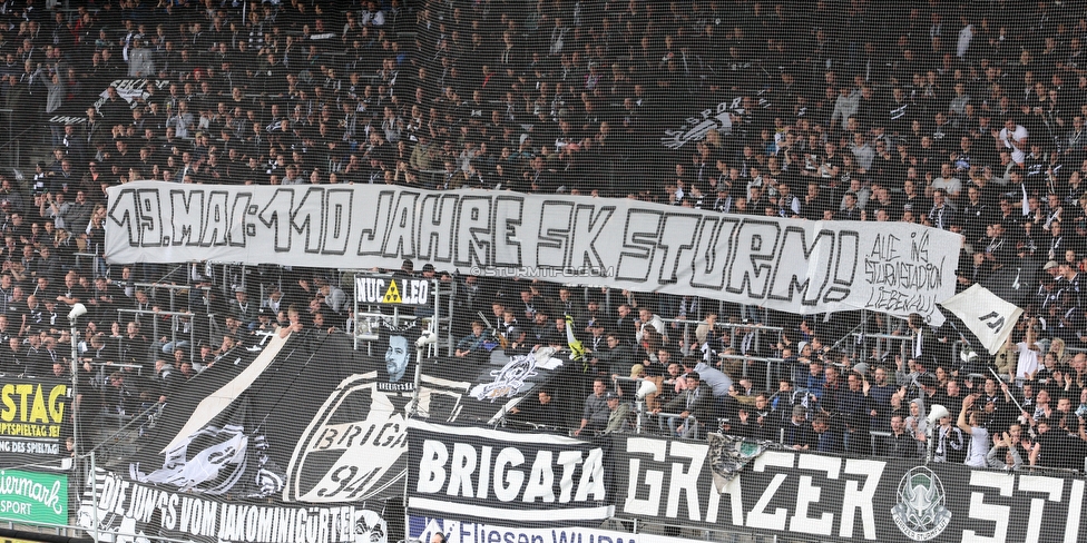 Sturm Graz - Austria Wien
Oesterreichische Fussball Bundesliga, 30. Runde, SK Sturm Graz - FK Austria Wien, Stadion Liebenau Graz, 12.05.2019. 

Foto zeigt Fans von Sturm mit einem Spruchband
